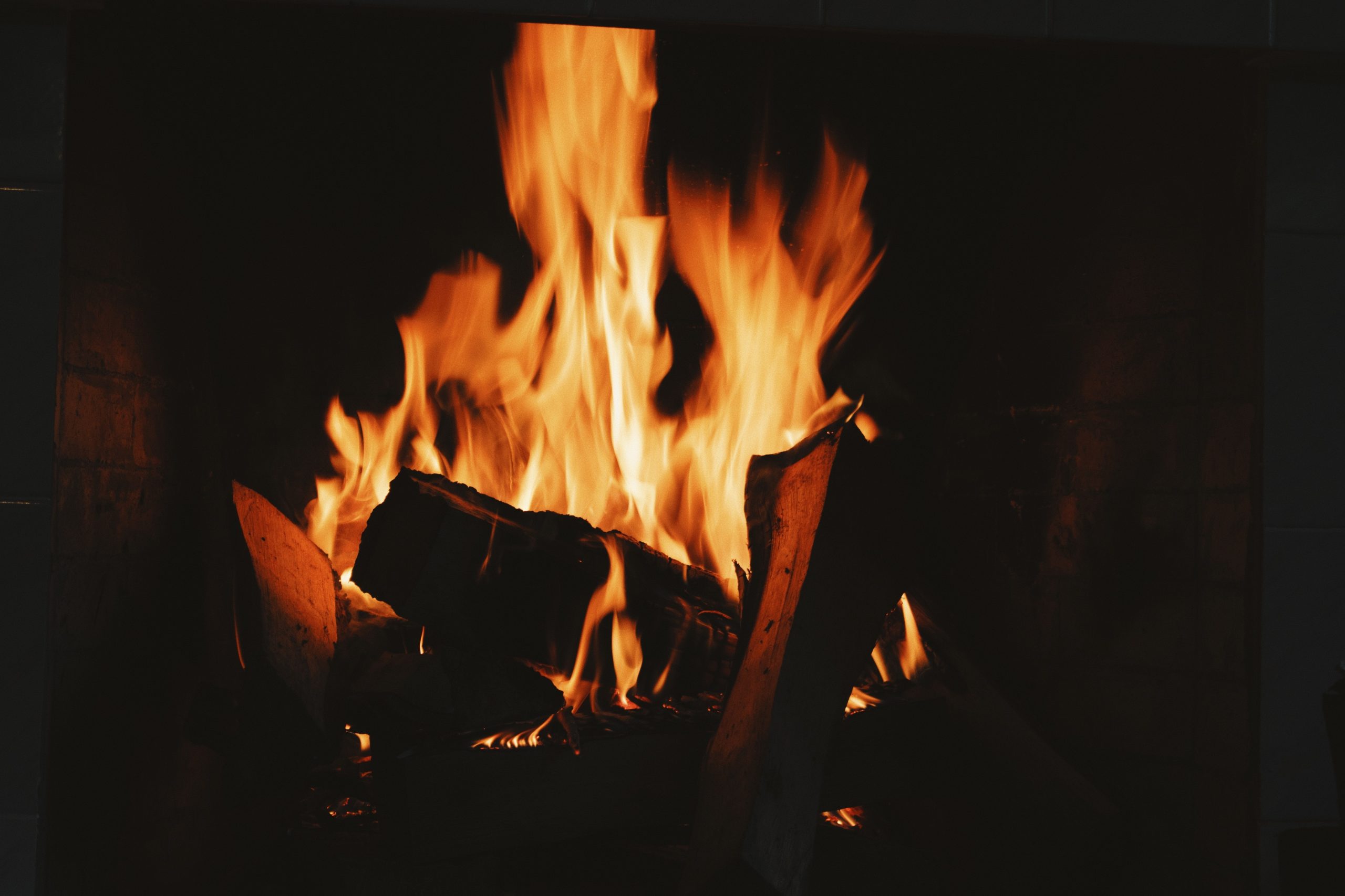 La ciencia detrás de los rituales con fuego y el alivio del estrés